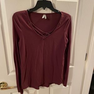 Small maroon long sleeve tee